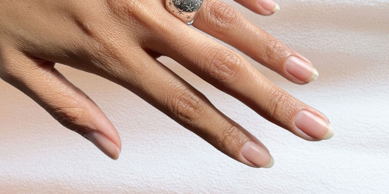 Gels, acrylics, SNS and nail polish; what's the difference?